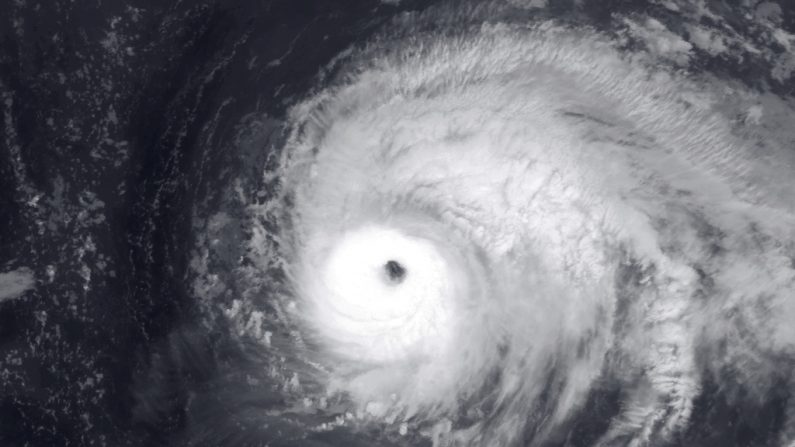 El huracán Lorenzo el 29 de septiembre de 2019. (United States Naval Research Laboratory/ Wikimedia Commons)