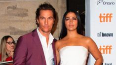 Matthew McConaughey y su esposa Camila donan 80.000 máscaras a trabajadores clave