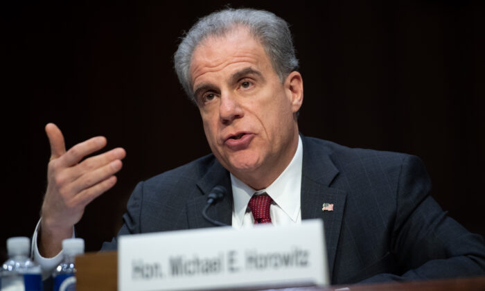 El inspector general del Departamento de Justicia, Michael Horowitz, testifica en una audiencia en el Capitolio de Washington, el 11 de diciembre de 2019. (Saul Loeb/AFP/Getty Images)