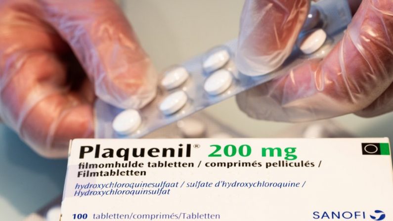 Tabletas de Plaquenil en una farmacia. Plaquenil es una marca de hidroxicloroquina, un medicamento usado para combatir el COVID-19. (Benoit Doppagne/Belga Mag/AFP/Getty Images)