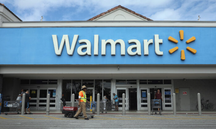 Se ve una tienda Walmart en Miami, Florida, el 18 de febrero de 2020. (Joe Raedle / Getty Images)