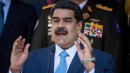 Goudreau habría viajado a Colombia en avión privado de contratista del chavismo, según investigación