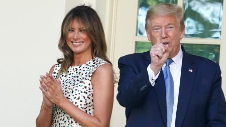 Melania Trump agradece y felicita a los estudiantes por sus sacrificios en medio de la pandemia