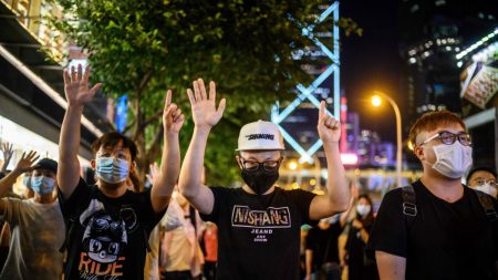 Trump: EE.UU. responderá con fuerza si Beijing avanza con ley de seguridad nacional en Hong Kong