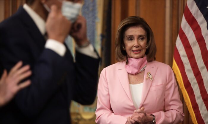 La presidente de la Cámara de Representantes, Nancy Pelosi (D-California), en Washington el 5 de mayo de 2020. (Alex Wong/Getty Images)