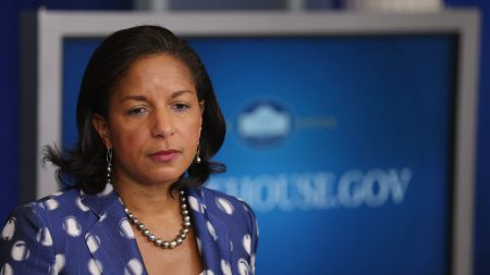 Susan Rice de la administración Obama responde a desclasificación de su correo electrónico
