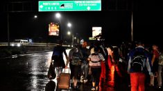 Policía de honduras disuelve caravana de migrantes que partía rumbo a Estados Unidos