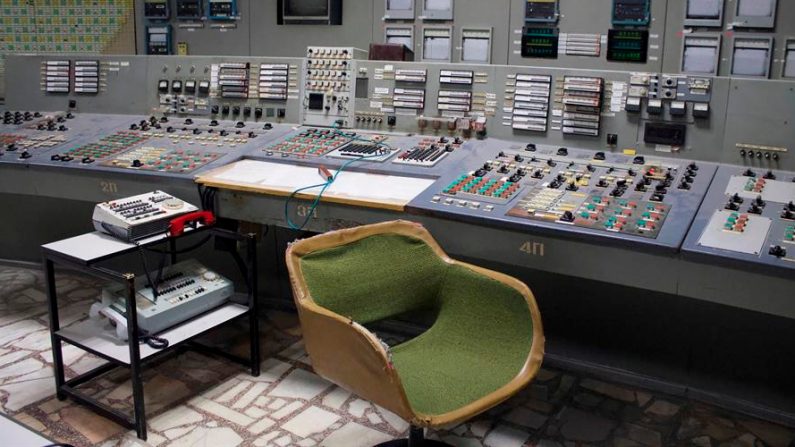 Detalle de la sala control número 3 de la central nuclear de Chernobil, en Ucrania. EFE/ Nadjejda Vicent