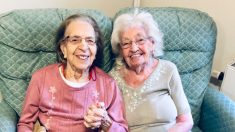 80 años de amistad: se conocieron en la primaria y ahora se mudan juntas al mismo asilo de ancianos
