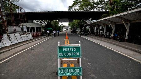 Venezuela y Colombia se reúnen para estudiar posible apertura de la frontera