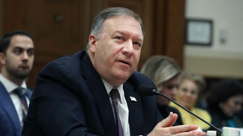 El secretario de Estado Mike Pompeo testifica durante el Comité de Asuntos Exteriores de la Cámara de Representantes, en el Capitolio el 28 de febrero de 2020 en Washington, DC. (Mark Wilson/Getty Images)