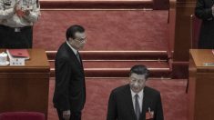 Xi Jinping y su primer ministro exponen luchas internas en comentarios contradictorios sobre economía