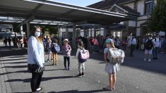 Los alumnos franceses vuelven a la escuela de forma obligatoria para 2 semanas