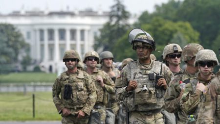 Guardia Nacional despliega personal para proteger monumentos de DC