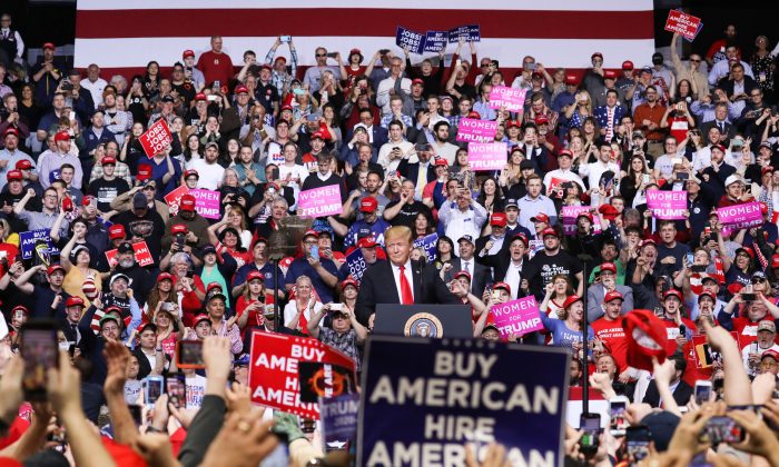 El presidente Donald Trump en un mitin de MAGA en Grand Rapids, Michigan, el 28 de marzo de 2019. (Charlotte Cuthbertson/The Epoch Times)