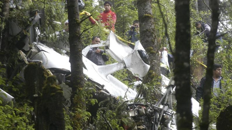 El piloto y los cinco tripulantes de una avioneta perdieron la vida cuando esta se desplomó en la localidad de Balleza, en el norteño estado mexicano de Chihuahua, informó este martes la Fiscalía General del Estado (FGE). EFE/STR/Archivo
