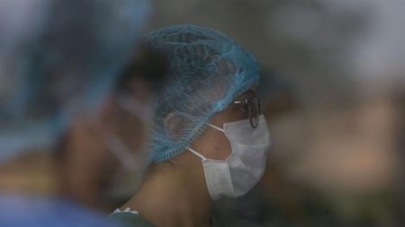 Advierten que hospital más grande de Guatemala llegó al límite por COVID-19