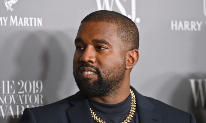 El rapero estadounidense Kanye West asiste a los Premios Innovator WSJ Magazine 2019 en el MOMA en la ciudad de Nueva York el 6 de noviembre de 2019. (Angela Weiss / AFP a través de Getty Images)