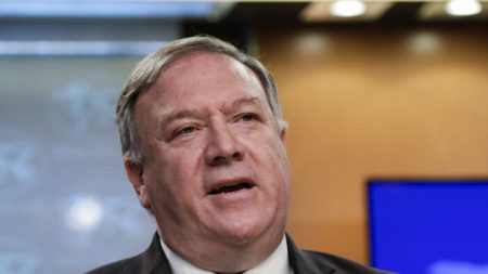 Pompeo y Mnuchin acusan a Bolton de mentir en su nuevo libro