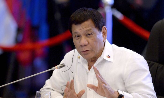 El presidente filipino Rodrigo Duterte al margen de la 31ª Cumbre de la ASEAN en el Centro Internacional de Convenciones de Filipinas en Manila el 13 de noviembre de 2017. (Noel Celis/AFP vía Getty Images)