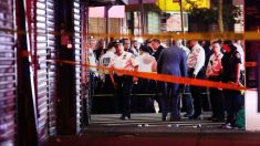 Hombre que atacó a oficiales de policía en Nueva York gritó “Allahu Akbar”: Departamento de Policía