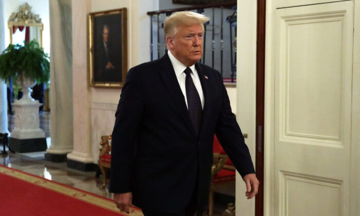 El presidente, Donald Trump, llega a un evento en la Casa Blanca en Washington el 17 de junio de 2020. (Alex Wong/Getty Images)