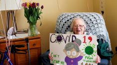 Mujer de Indiana celebra su cumpleaños número 100 con su familia después de vencer la COVID-19