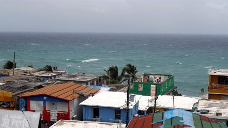 Isaias deja copiosas lluvias a su paso por Puerto Rico y Antillas Menores