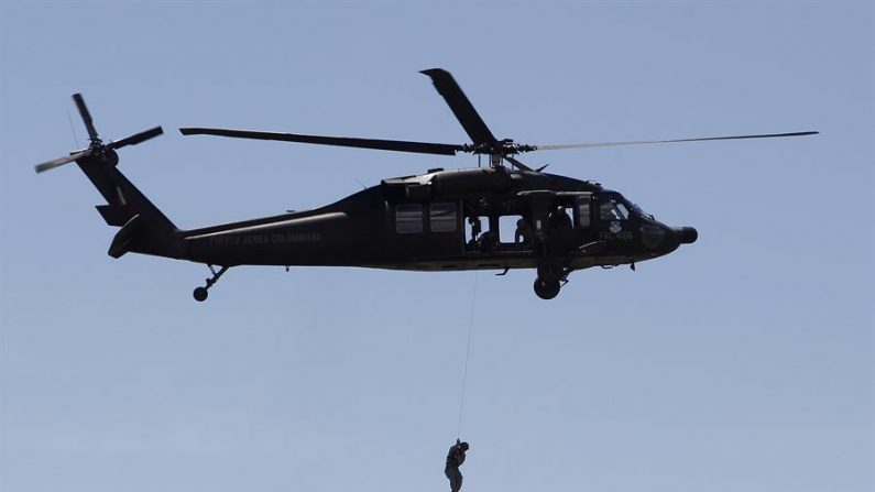 Vista de un helicóptero Black Hawk de la Fuerza Aérea Colombiana. EFE/Luis Eduardo Noriega/Archivo
