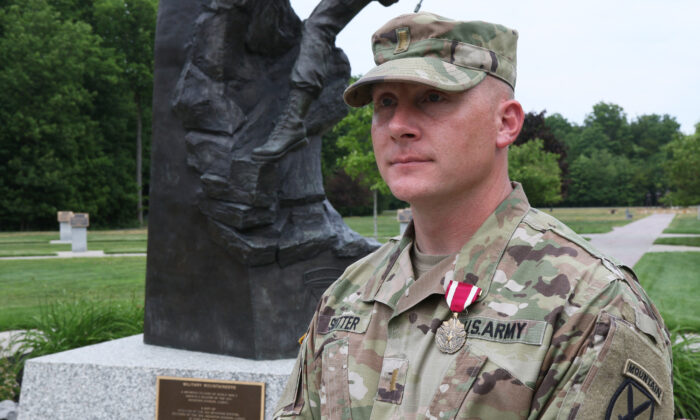 Sargento Brandon 
(Sargento Brandon Cox/Ejército de EE. UU.)
