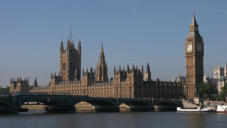 Una vista de las cámaras del Parlamento y del Big Ben el 18 de agosto de 2007 en Londres, Inglaterra. (Foto de Bruce Bennett/Getty Images)
