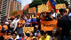 Activistas denuncian represión en protestas por escasez en Venezuela