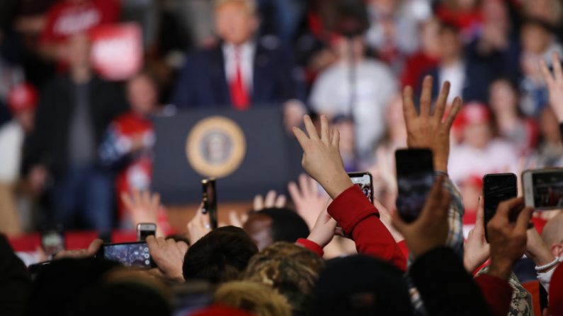  El presidente Donald Trump habla en una velada "Keep America Great Rally" en el Centro de Convenciones Wildwood el 28 de enero de 2020 en Wildwood, Nueva Jersey.(Foto de Spencer Platt/Getty Images)