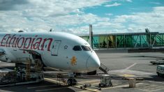 Un avión de carga de Ethiopian se incendia en el aeropuerto de Shanghái