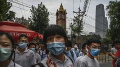 Autoridades de Beijing ocultan nuevos casos del virus en un vecindario, dice residente