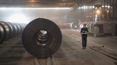 Fabricante de acero ArcelorMittal advierte que descarbonizar la industria costaría miles de millones