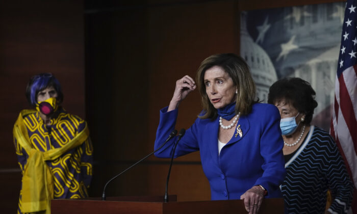 La presidenta de la Cámara de Representantes, Nancy Pelosi (D-Calif.), habla durante una conferencia de prensa en el Capitolio el 29 de julio de 2020 en Washington. (Drew Angerer/Getty Images)