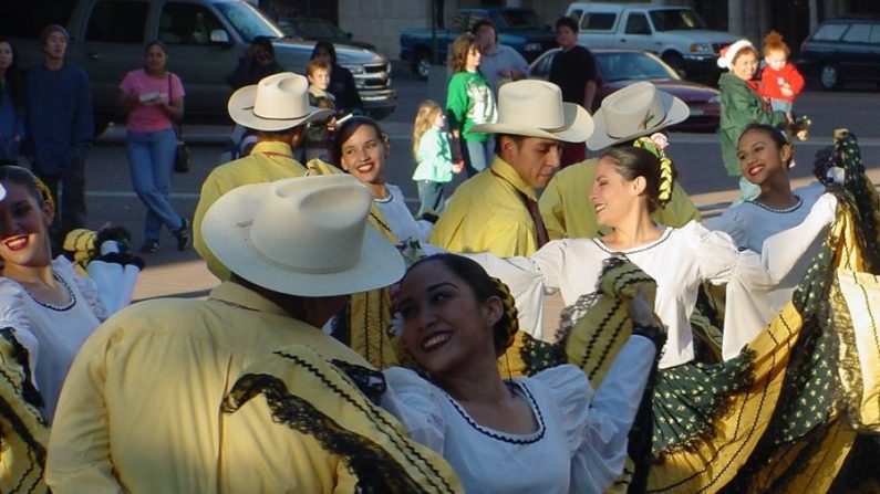 En Tucson (EE.UU.) la comunidad latina realiza diversos eventos cada fin de semana. EFE/María León/Archivo