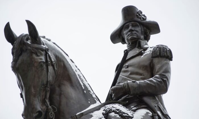 La estatua de George Washington en el Jardín de Boston, en Boston, Massachusetts, en 2017. (Ryan McBride/AFP a través de Getty Images)