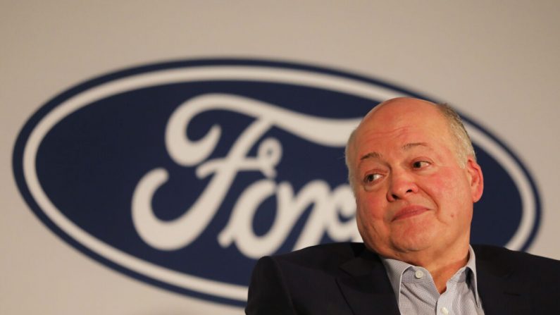 Jim Hackett, CEO de Ford, durante una conferencia de prensa en Nueva York el 12 de julio de 2019. (Spencer Platt/Getty Images)