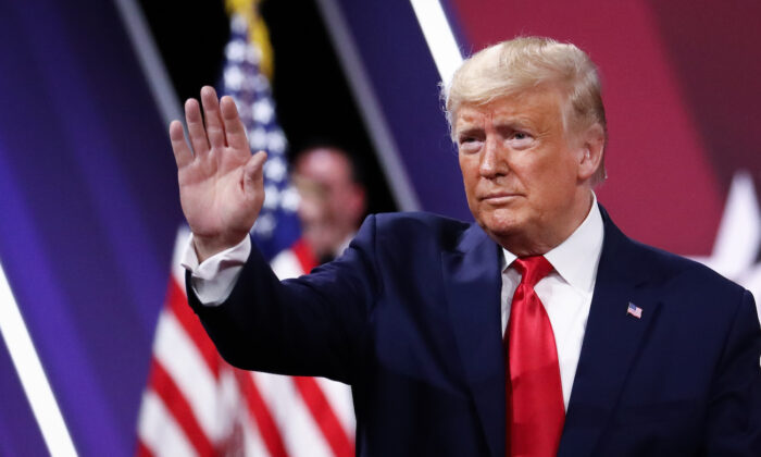 El presidente Donald Trump habla en la convención de la CPAC en National Harbor (Md.) el 29 de febrero de 2020. (Samira Bouaou/The Epoch Times)