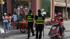 EE.UU. sanciona a otros dos oficiales chinos y grupo paramilitar por abusos de DD.HH. en Xinjiang