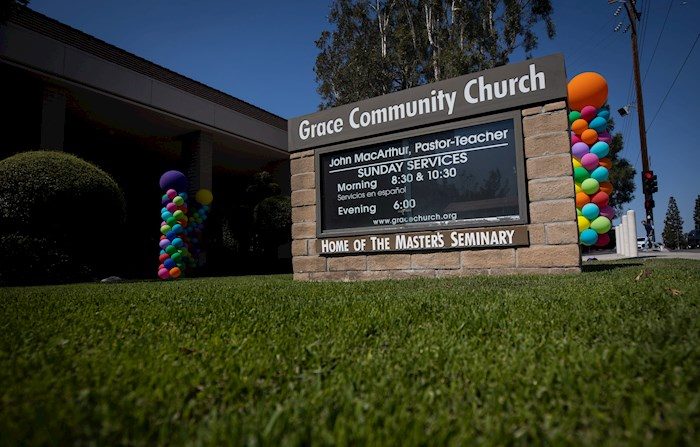 Una vista de la iglesia Grace Community, en Sun Valley, California, EE.UU., el 16 de agosto de 2020. (EFE/EPA/CHRISTIAN MONTERROSA)