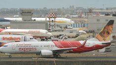 Se sale de la pista un avión con unos 180 pasajeros al aterrizar en la India