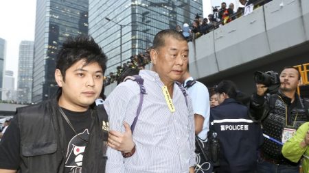 O’Brien: EE.UU. está «profundamente preocupado» por arresto de Jimmy Lai, dueño de medios de Hong Kong