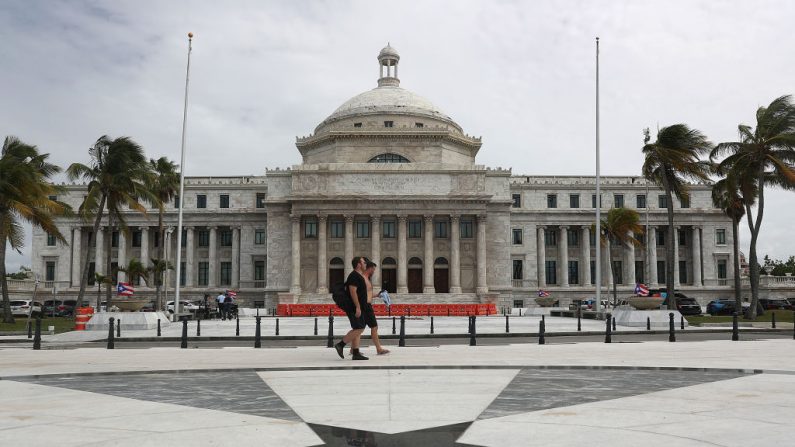 El edificio del Capitolio de Puerto Rico, foto tomada el 1 de agosto de 2019 en el Viejo San Juan, Puerto Rico.  (Foto de Joe Raedle/Getty Images)