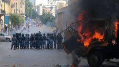 Enfrentamientos entre manifestantes y Policía frente al Parlamento en Beirut