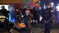 Declaran revuelta tras incidentes frente al edificio de seguridad pública de Portland