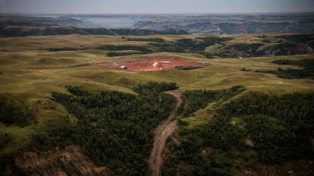 Tribunal federal revoca la orden del cierre del oleoducto del Dakota Access