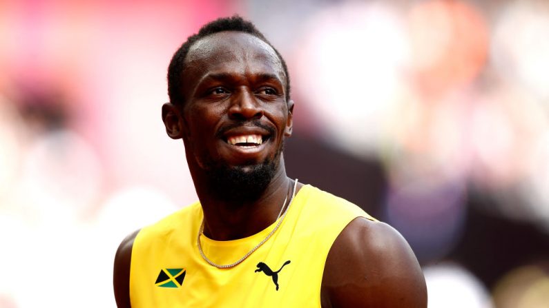 Usain Bolt de Jamaica reacciona tras competir en las pruebas de relevos de 4x100 metros para hombres durante el noveno día del 16º Campeonato Mundial de Atletismo de la IAAF, Londres 2017, en el Estadio de Londres el 12 de agosto de 2017 en Londres, Reino Unido.  (Foto de Andy Lyons/Getty Images para la IAAF)